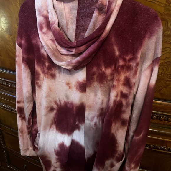 Mauve tye dye dress with pickets and hood - Picture 2 of 2